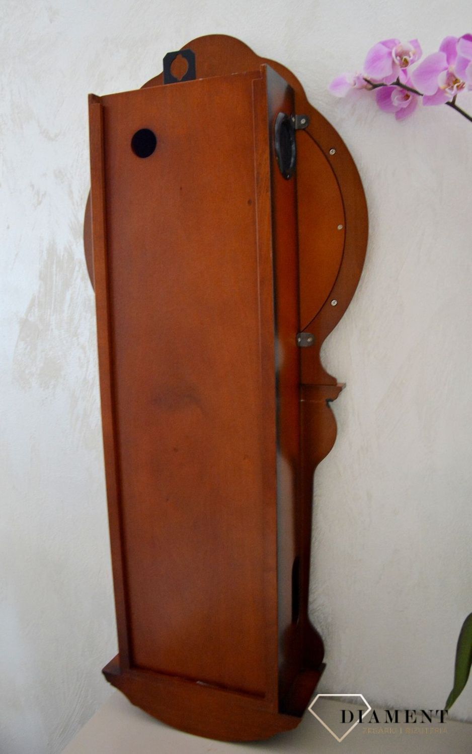 Zegar ścienny Rhythm drewniany zdobiony z wahadłem CMJ380CR06.jpg