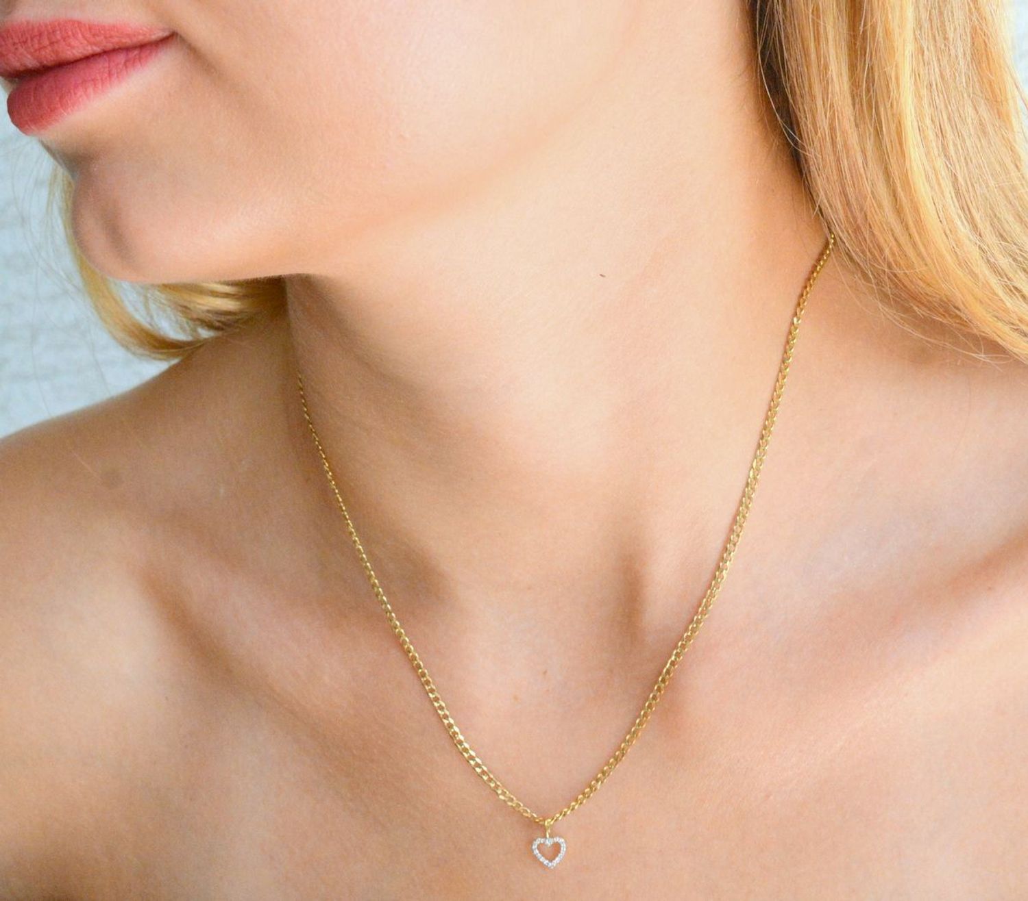 Zawieszka złota Delikatne serduszko z 18 Diamentami 585 CP4537Y.jpg