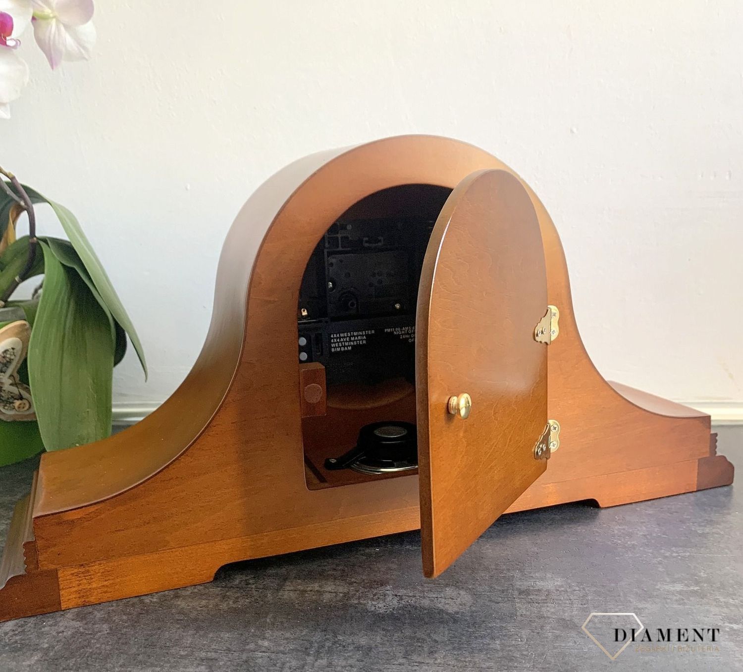 Zegar kominkowy Rhythm CRH111FR06 czapka Napoleonabgfgnj.jpg