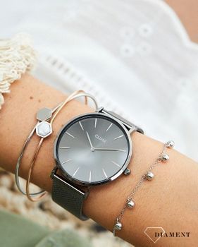 Zegarek damski Cluse to klasyczna wersja, która przypadnie do gustu kobietą. Zegarek to świetny pomysł na prezent. Zegarek sprawdzi się jako dodatek do s.jpg