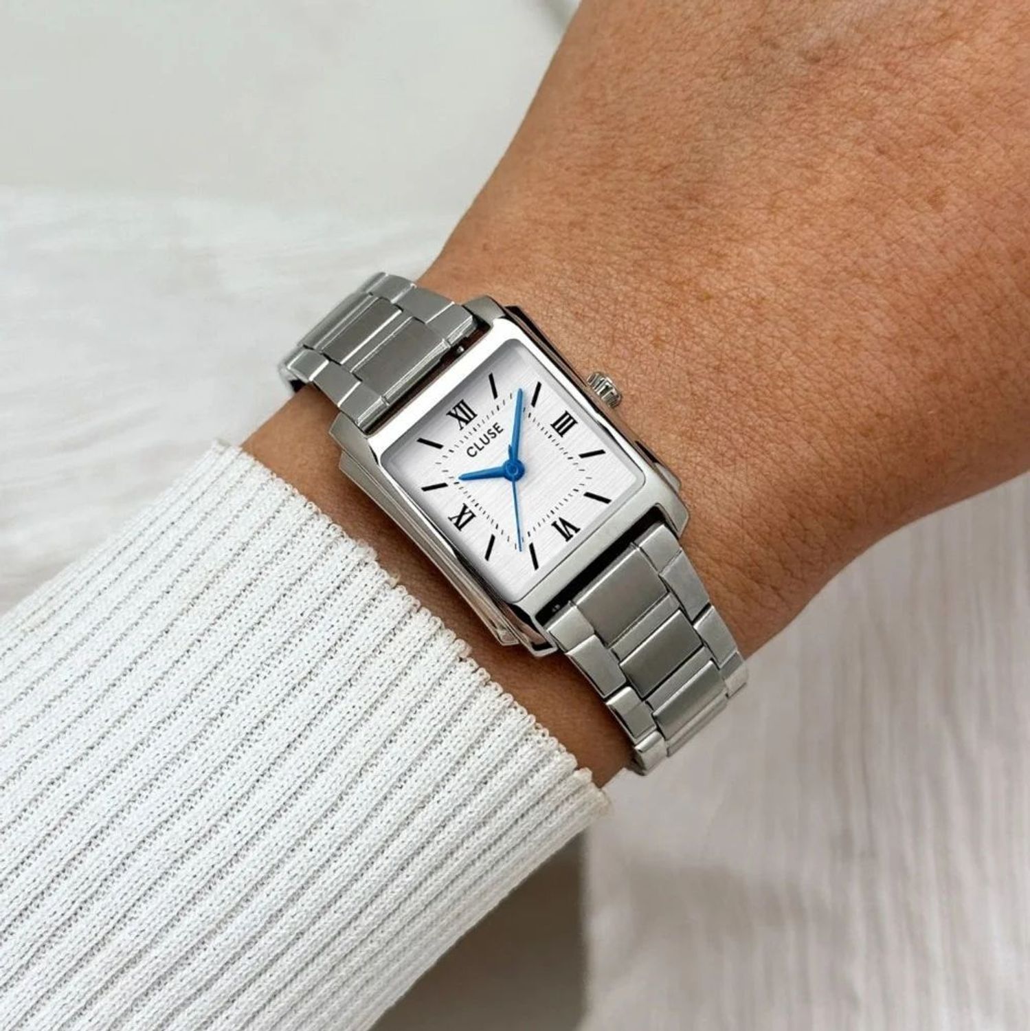 Zegarek damski CLUSE Anglée CW16602 srebrny prostokątny 22 mm (2).jpg