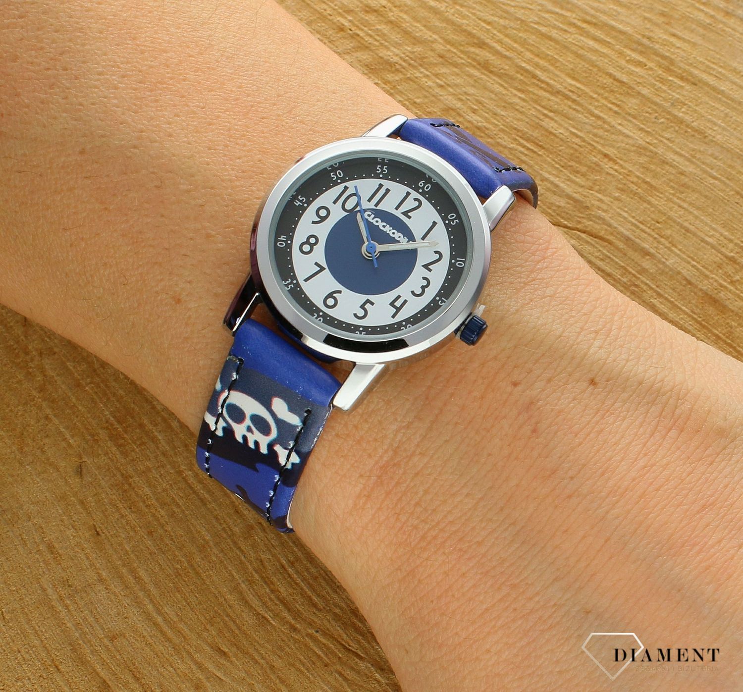 Zegarek dziecięcy dla chłopca Piraci CWB0060 Clockodile. Zegarek sportowy dla chłopca. Wyraźny zegarek dla chłopaka. Pierwszy zegarek. Nauka godziny. Prezent dla dziecka..png