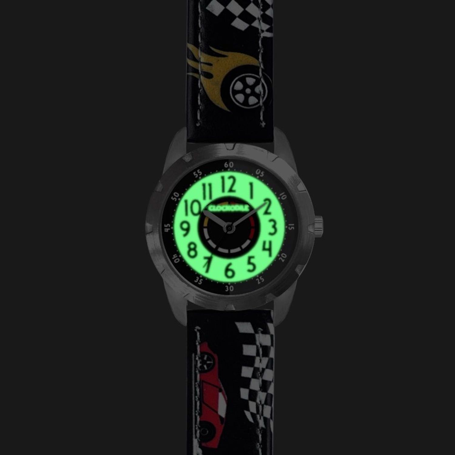 Zegarek Clockodile granatowy zegarek chłopięcy CWB0120 SAMOCHODY WYŚCIGOWE.  Zegarek dla dziecka LAVVU CLOCKODILE CWB0120, wyposażony jest w kwarcowy mechanizm, zasilany za pomocą baterii. Mechanizm japoński mieśc.jpg