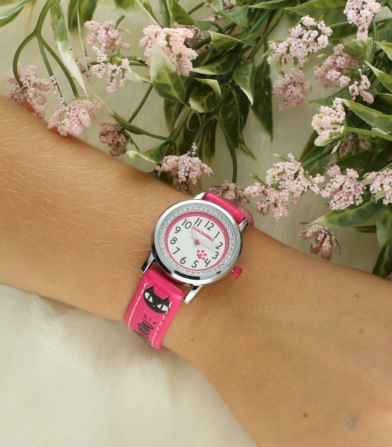 Zegarek dla dziewczynki Clockodile CWG5192 kotki. Zegarek dla dziewczynki Clockodile CWG5192 kotki. Zegarek dla dziecka LAVVU CLOCKODILE CWG5192, wyposażony jest w kwarcowy mechanizm, zasilany za pomocą baterii. M.jpg