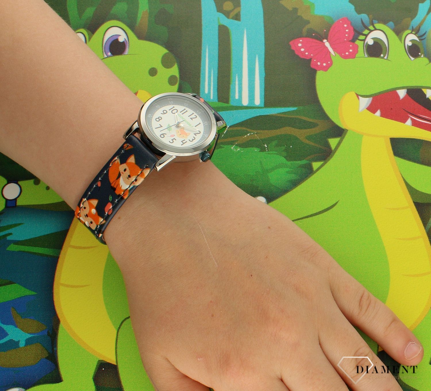 Zegarek dziecięcy dla dziewczynki 'Szary pasek w lisy' CWX0030. Zegarek dla dziecka LAVVU CLOCKODILE CWX0030 Szary pasek w lisy na baterię. Zegarek dla dziecka. Dziecięcy pierwszy zegarek. Zegarek do łatwego odczytania godziny. Na (3).jpg