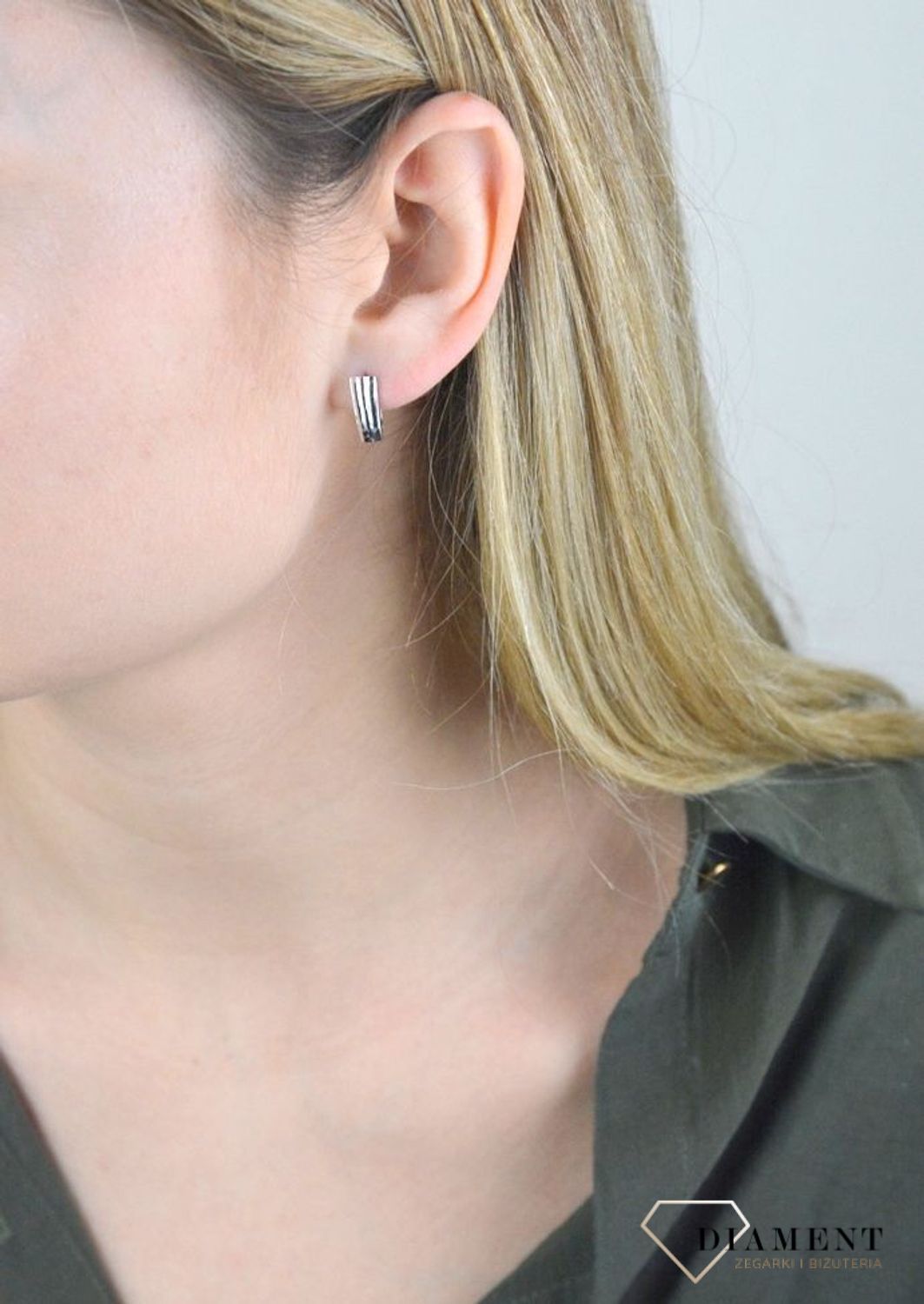 Kolczyki srebrne zap.ang. grawerowane DAKZ0037.jpg