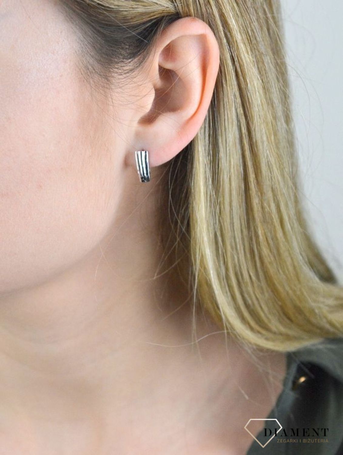 Kolczyki srebrne zap.ang. grawerowane DAKZ0037.jpg