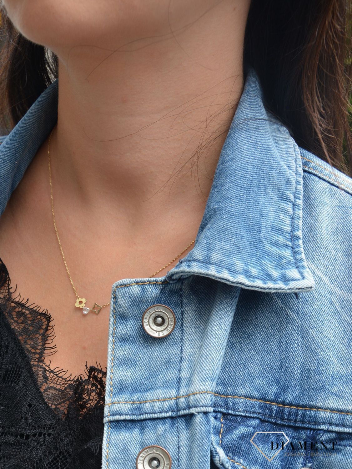 Złoty naszyjnik celebrytka 585 kwiatki cyrkonia.jpg