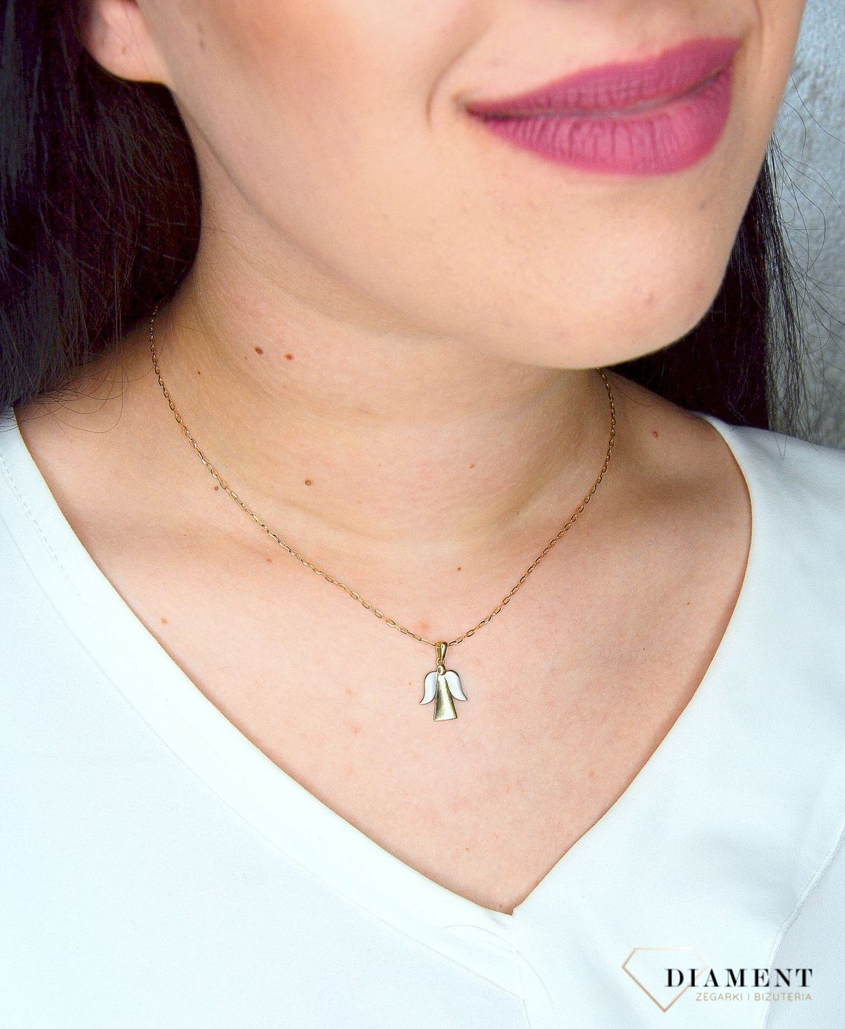 Złota zawieszka 333 aniołek ze skrzydełkami z białego złota DBZ000000-012.jpg