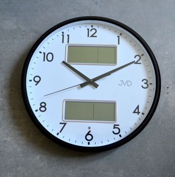 Zegar ścienny z termometrem, wilgotnościomierz, czujnik światła JVD DH239.2 32 cm. Czytelny okrągły podświetlany zegar ścienny z datownikiem (3).JPG