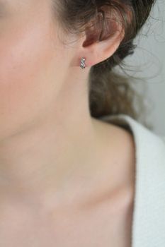 Kolczyki srebrne z cyrkonią łezki DHKZ0130. Kolczyki srebrne Infinity ✓Srebrne Kolczyki w Sklepie z Biżuterią zegarki-diament.pl✓Piękne i Eleganckie Kolczyki dla Kobiet✓Prawdziwe Srebro✓Darmowa wysyłka (3).JPG