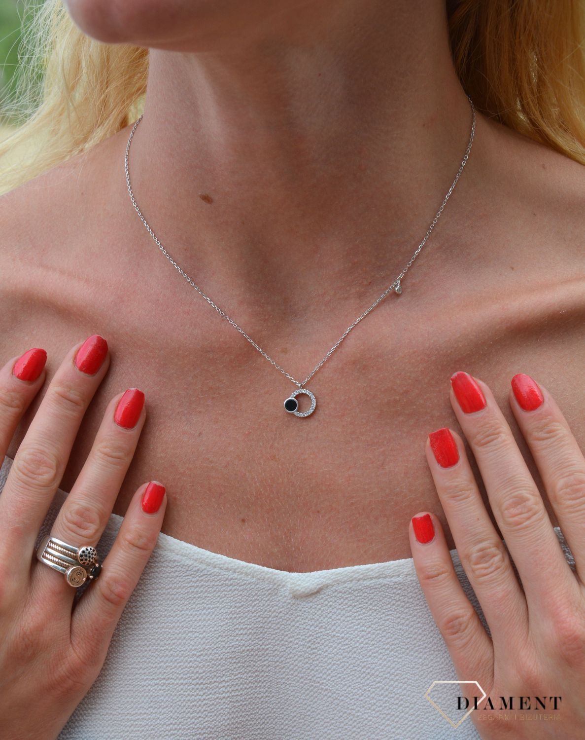 Naszyjnik srebrny Infinity DHNZ006042 z onyksem i cyrkonią.jpg