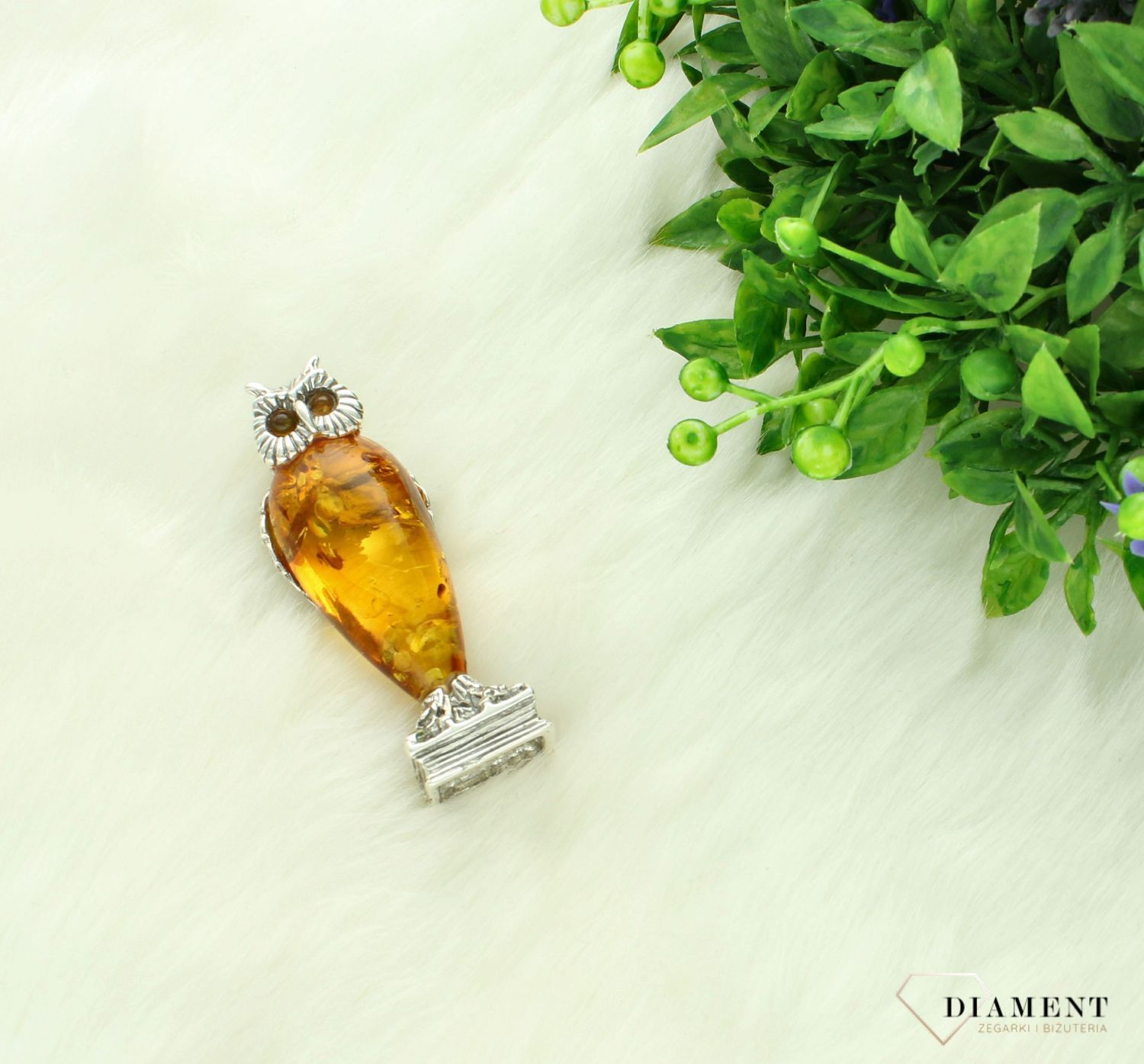 Srebrna Sowa z bursztynem bałtyckim figurka DIA-11384-SOWA-925. Figurka z bursztynem. Srebrna sowa z bursztynem. Figurka srebrna sowa z bursztynem bałtyckim. Srebrna figurka sowy na prezent (2).jpg