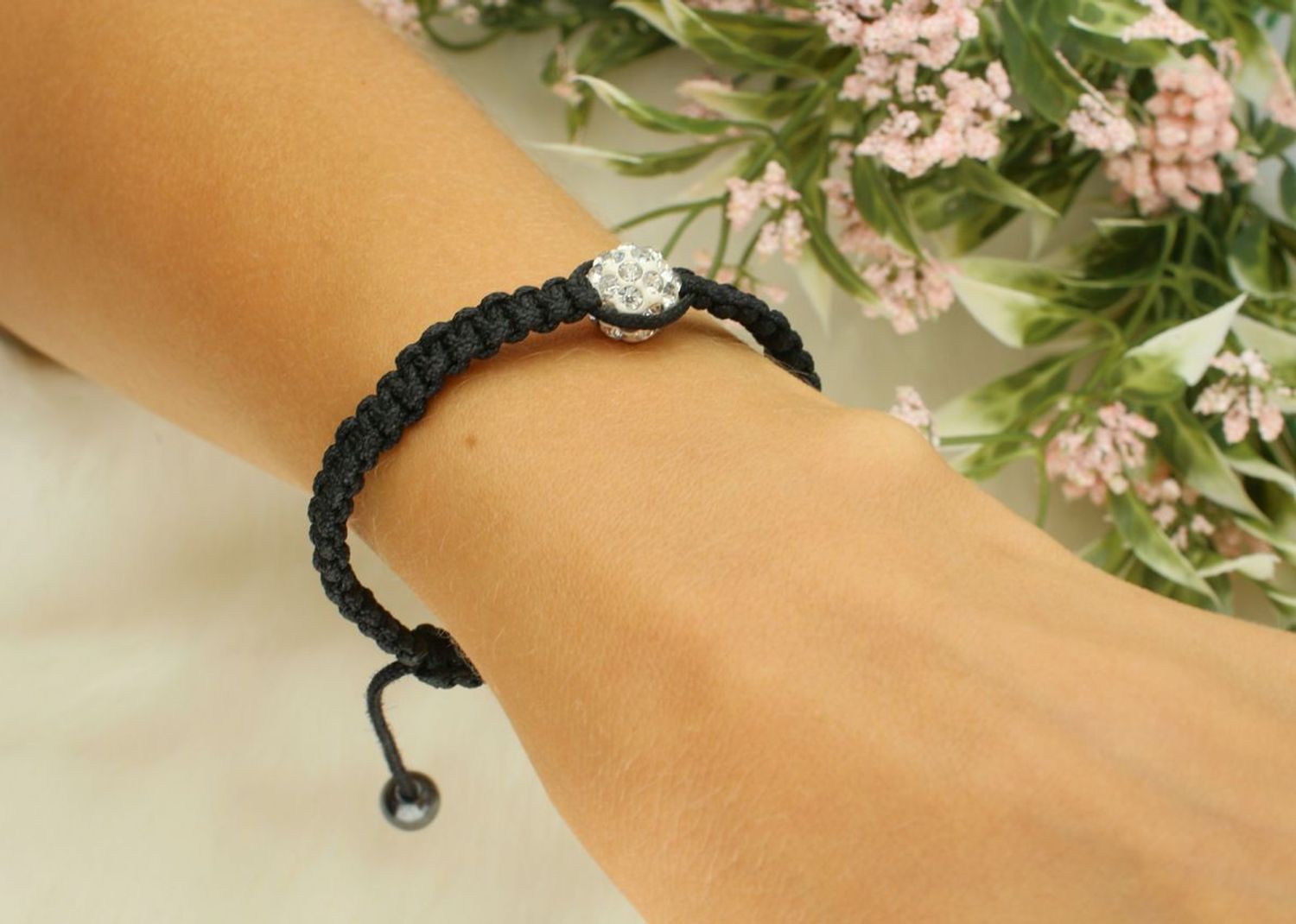 Regulowana Bransoletka na Czarnym Sznurku z Cyrkoniami  Uniwersalny Rozmiar od 15 cm,,,.jpg