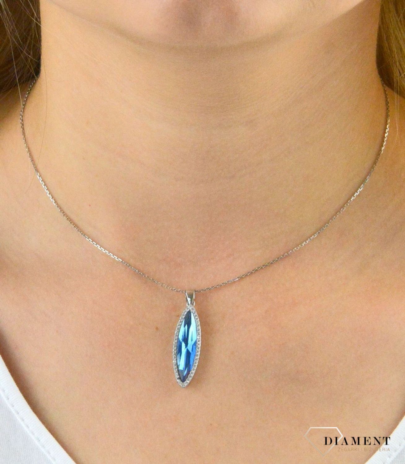 Zawieszka srebrna z niebieską cyrkonią DIA-6081-925. Zawieszka srebrna łezka. Zawieszka srebrna z cyrkoniami. Zawieszka idealna na prezent. Zawieszka na każdą okazję..jpg