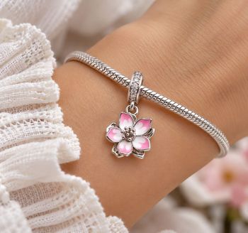 Srebrny charms kwiat lilii z różowymi detalami i cyrkonią 925 (1).jpg
