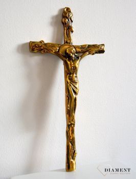 Krzyż mosiężny Jezus na Krzyżu do powieszenia DIA-AKC-2540. Solidny mosiężny krzyż do zawieszenia w kolorze złotym o wysokości 25 cm, wykonany z mosiądzu (3).JPG