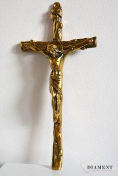 Krzyż mosiężny Jezus na Krzyżu do powieszenia DIA-AKC-2540. Solidny mosiężny krzyż do zawieszenia w kolorze złotym o wysokości 25 cm, wykonany z mosiądzu (4).JPG