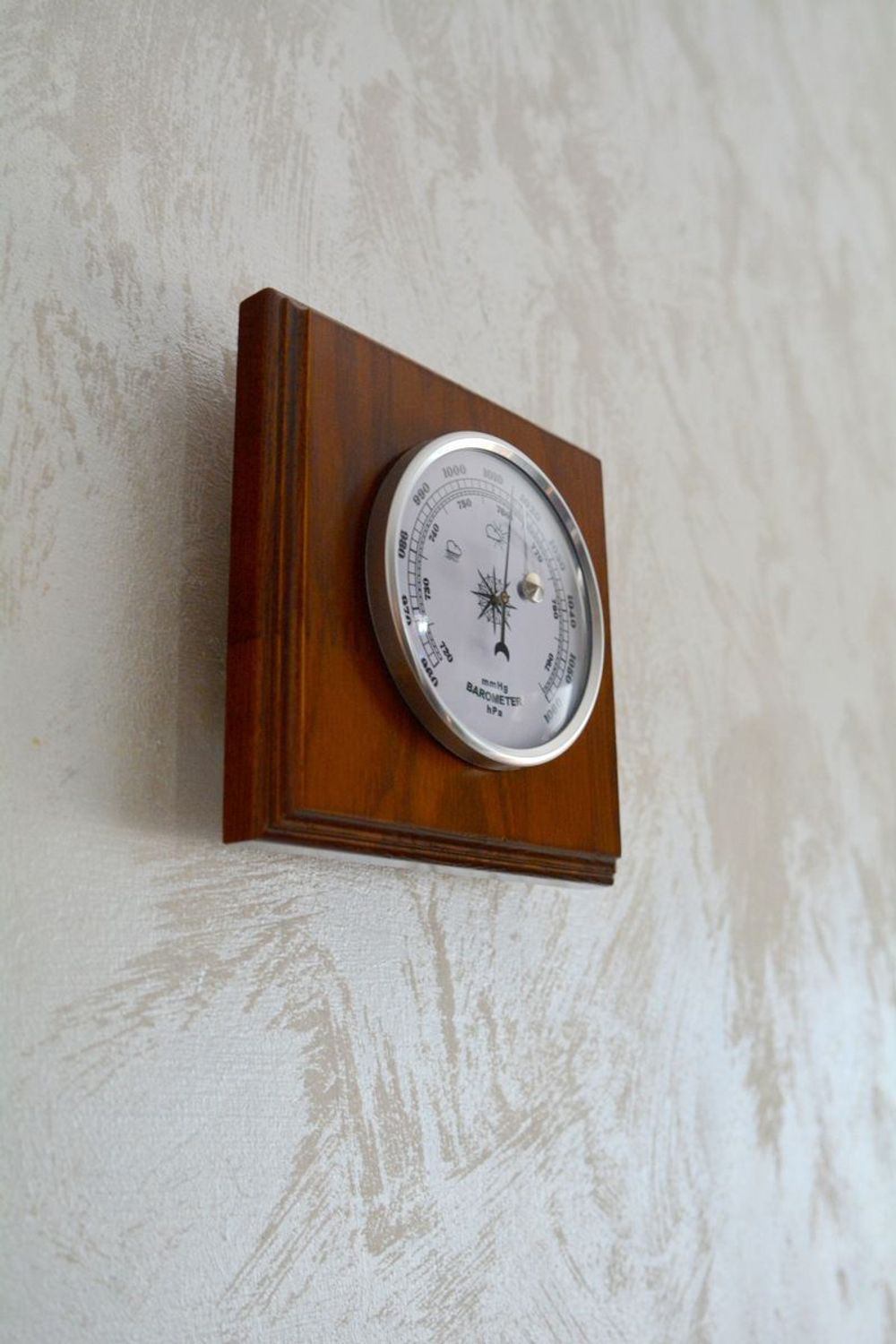 Drewniana stacja pogody Barometr JVD BA230.11.jpg