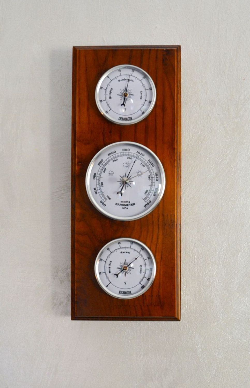 Drewniana stacja pogody JVD Barometr Higrometr Termometr BA233.11.jpg