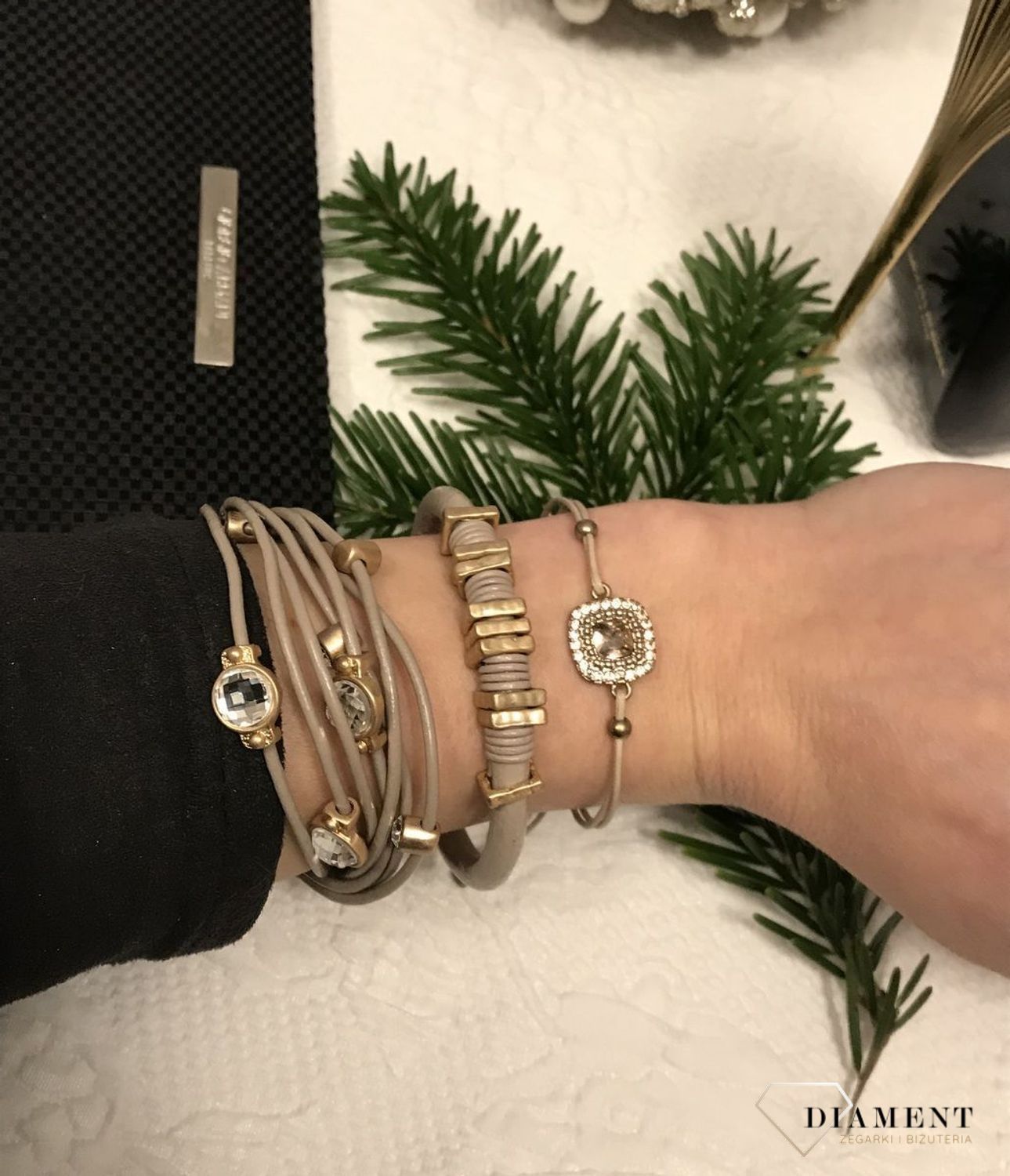 Bransoletka damska beżowa z cyrkoniami By dziubeka✓ Biżuteria damska✓ Prezent dla mamy✓ Biżuteria na prezent ✓ Prezent na Walentynki4.jpg
