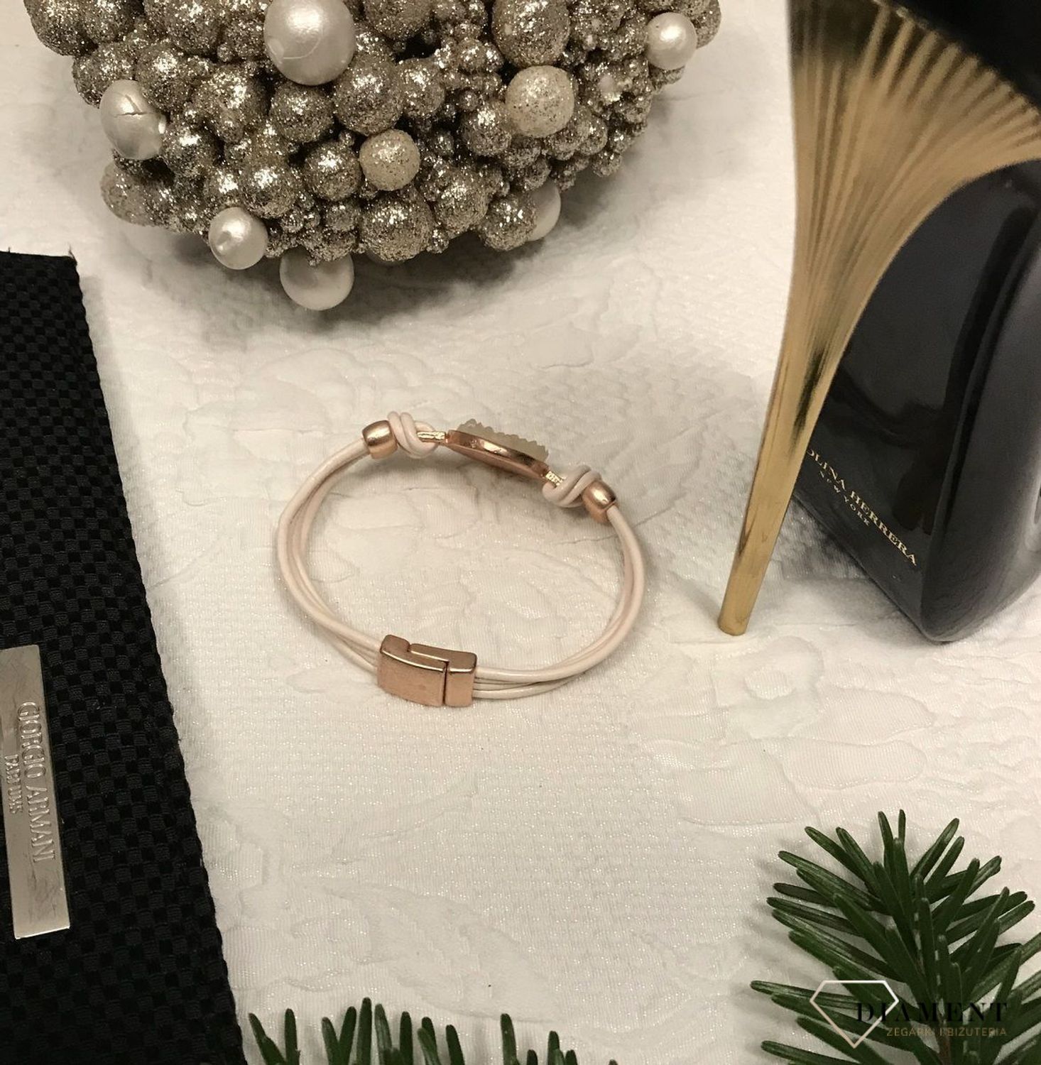 Bransoletka damska pudrowy róż szeroka z kryształem BRASICI009902200 4.jpg