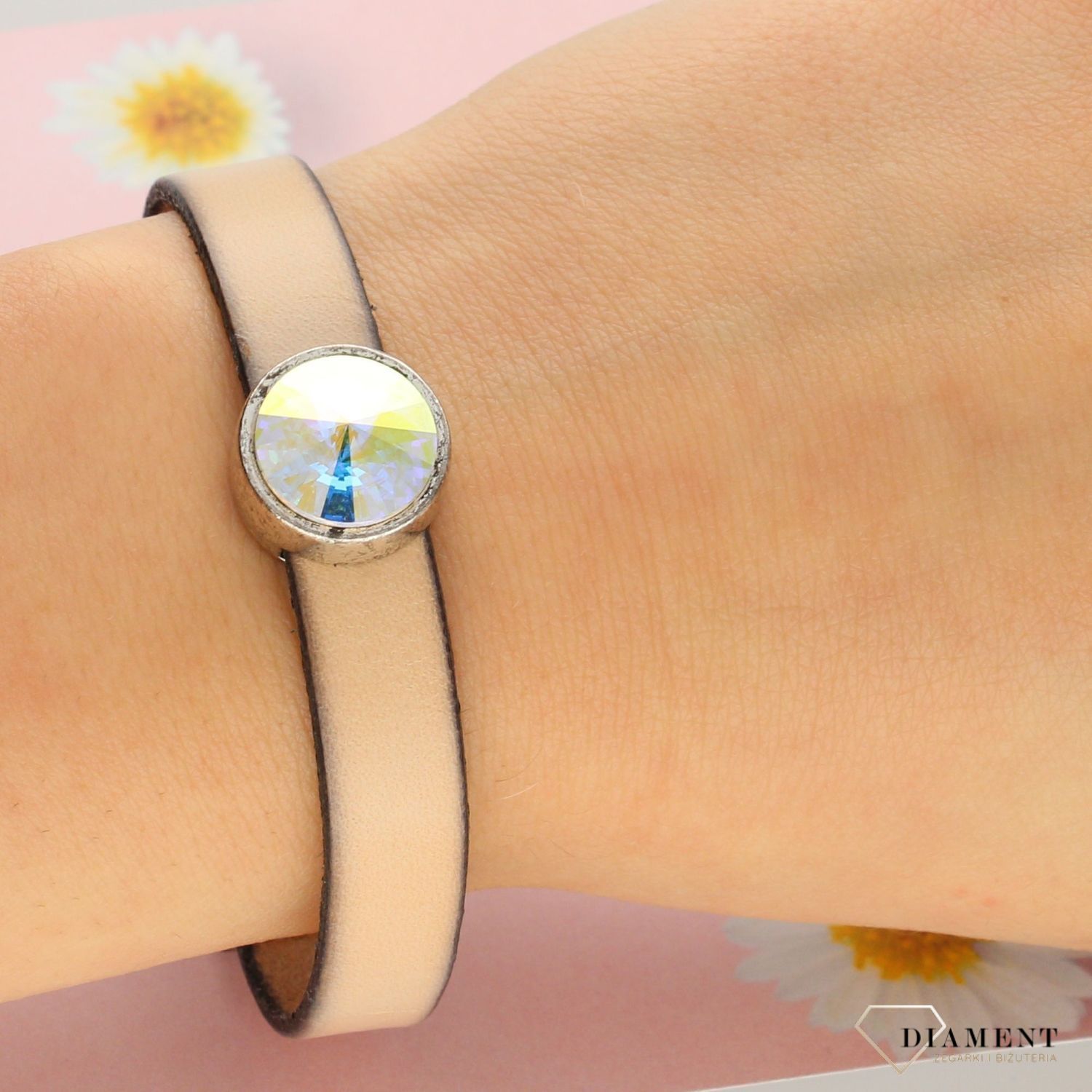 Bransoletka damska jasny pasek z dużym kryształem Swarovskiego DIA-BRA-0212-INNE (1).jpg