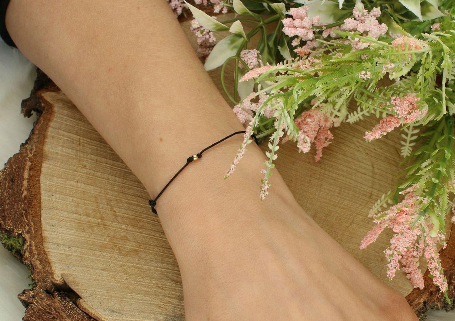 Złota bransoletka na czarnym sznurku ze złotą kuleczką 585 - DIA-BRA-0282BLACK-585.jpg