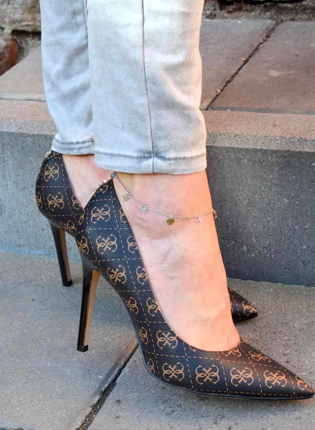 Srebrna bransoletka na nogę  Kolorowe cyrkonie z Koniczynką DIA-BRA-0680-925.jpg