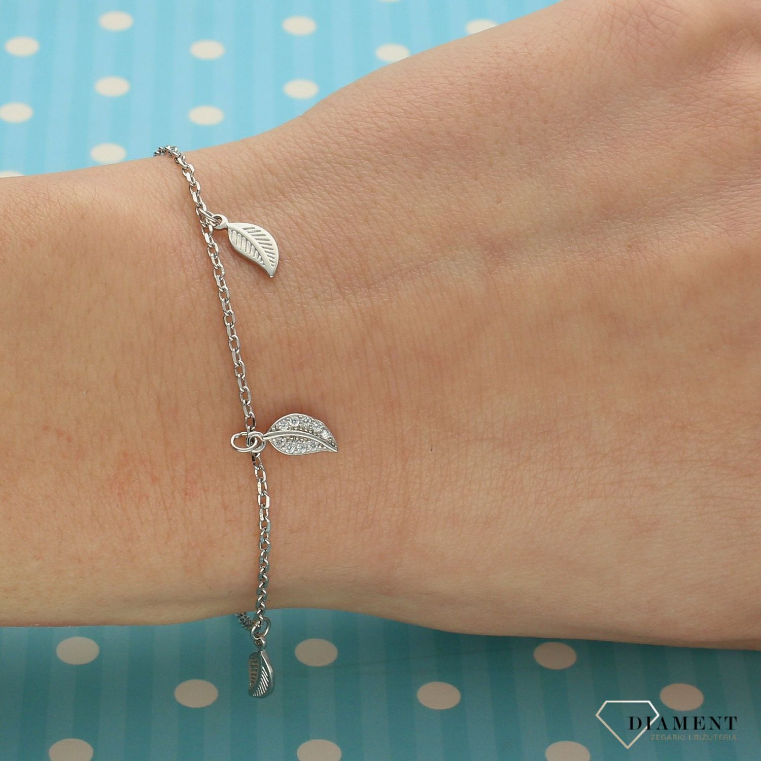 Srebrna bransoletka z wiszącymi listkami DIA-BRA-0689-925.jpg