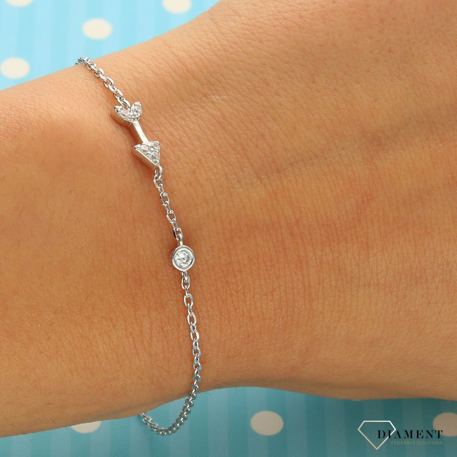 Srebrna bransoletka damska 925 'strzała z cyrkonią' DIA-BRA-0695-925 (2).jpg