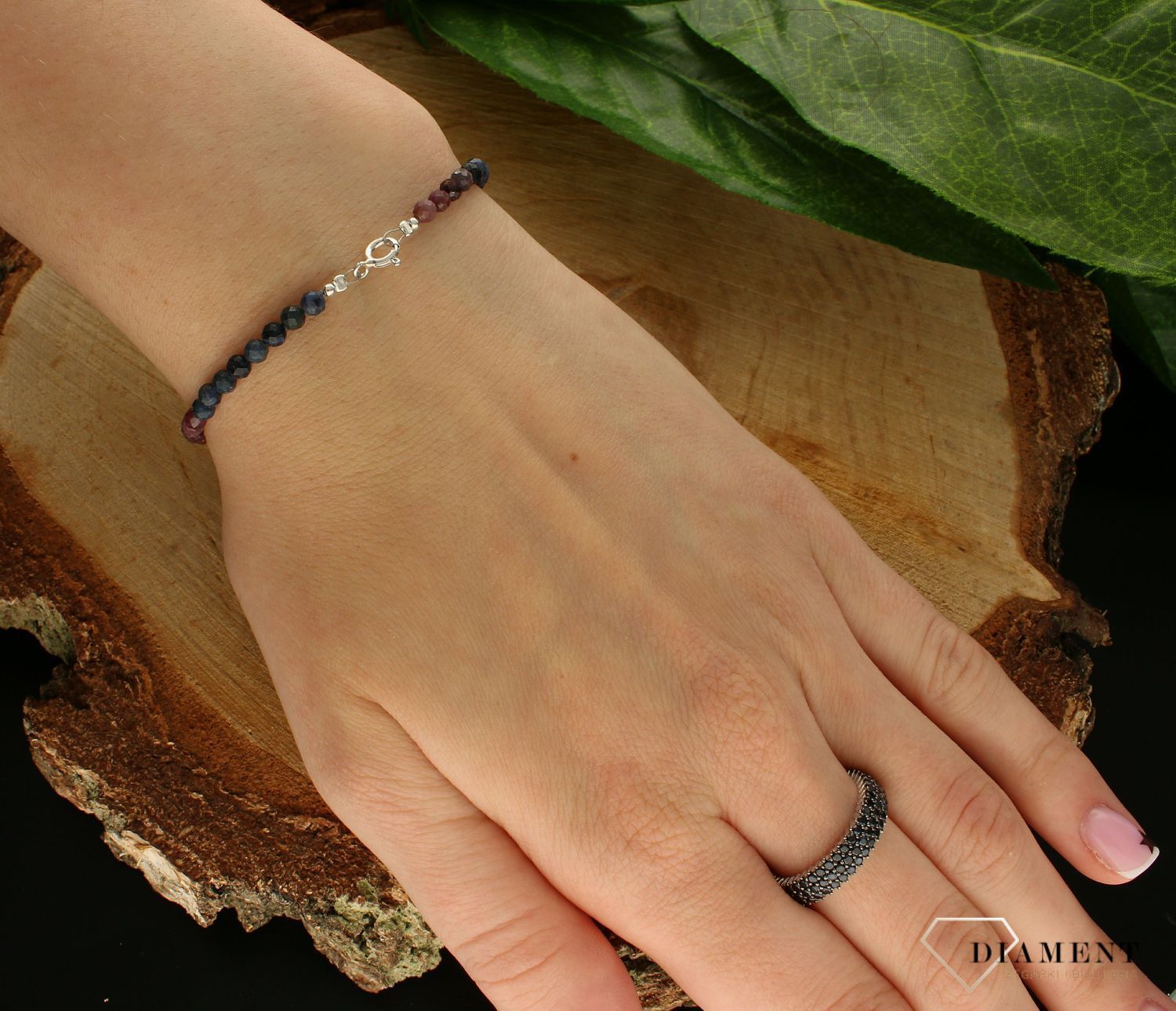 Srebrna bransoletka damska 925 z rubinem i szafirem DIA-BRA-10075-925. Srebrna bransoletka damska idealna na prezent. Bransoletka damska z kamieniami naturalnymi. Srebrna bransoletka z rubinem i szafirem (3).jpg