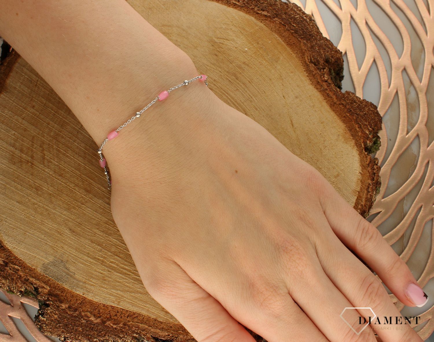 Srebrna bransoletka na kostkę 925 z różowymi koralikami i perłami DIA-BRA-10124-925. Srebrna bransoletka damska. Srebrna bransoletka na prezent. Srebrna bransoletka z koralikami.  (1).jpg