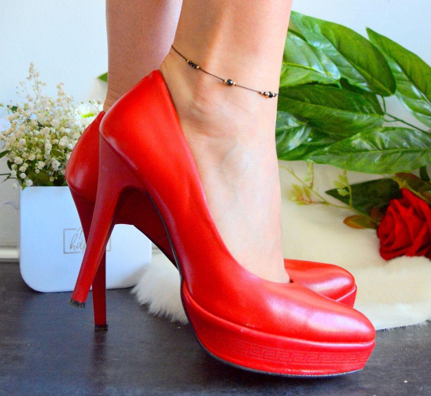 Srebrna bransoletka damska 925 z kamieniem naturalnym Spinel na sznureczku DIA-BRA-10427-925. Srebrna bransoletka z kamieniami naturalnymi. Bransoletka srebrna damska ze spinelem. Bransoletka na sznureczku zaciągana. Bransoletka na szn.jpg