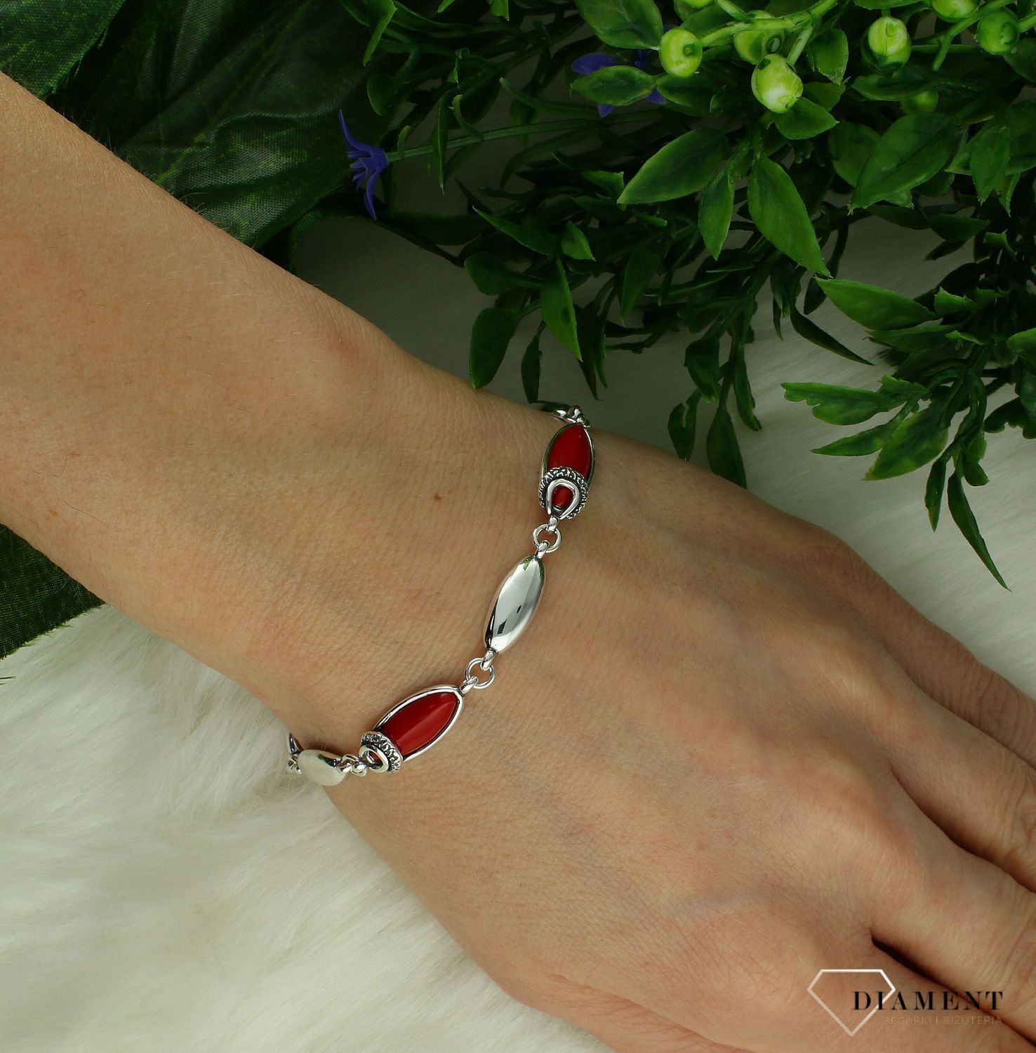 Srebrna bransoletka damska 925 z koralem syntetycznym DIA-BRA-11263-925..jpg