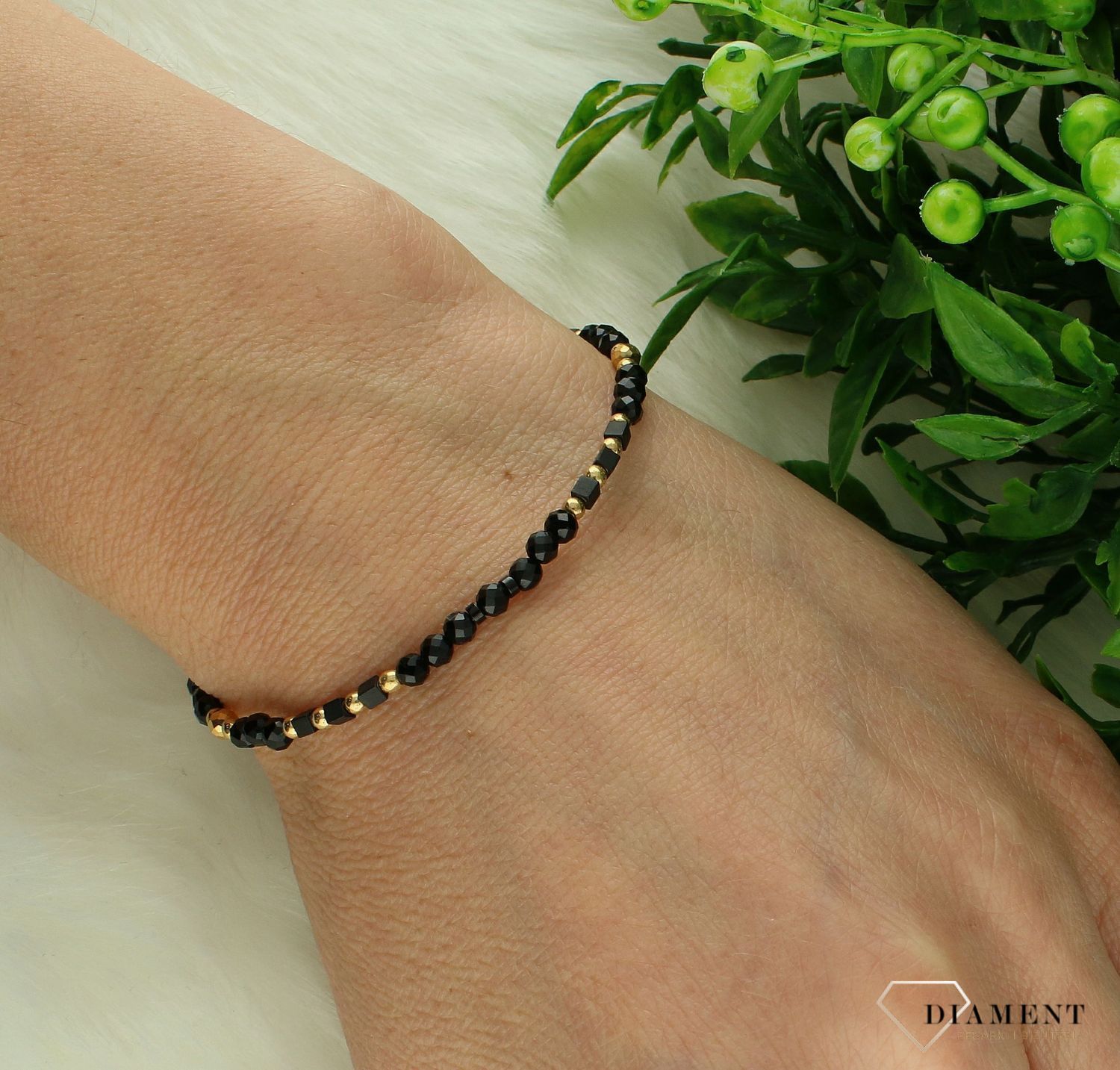 Srebrna bransoletka damska 925 kamienie naturalne turmalin, hematyt DIA-BRA-11442-925. Srebrna bransoletka damska. Bransoletka z kamieniami naturalnymi. Bransoletka z koralikami na prezent. Bransoletka z turmalinem i hematytem.1.jpg