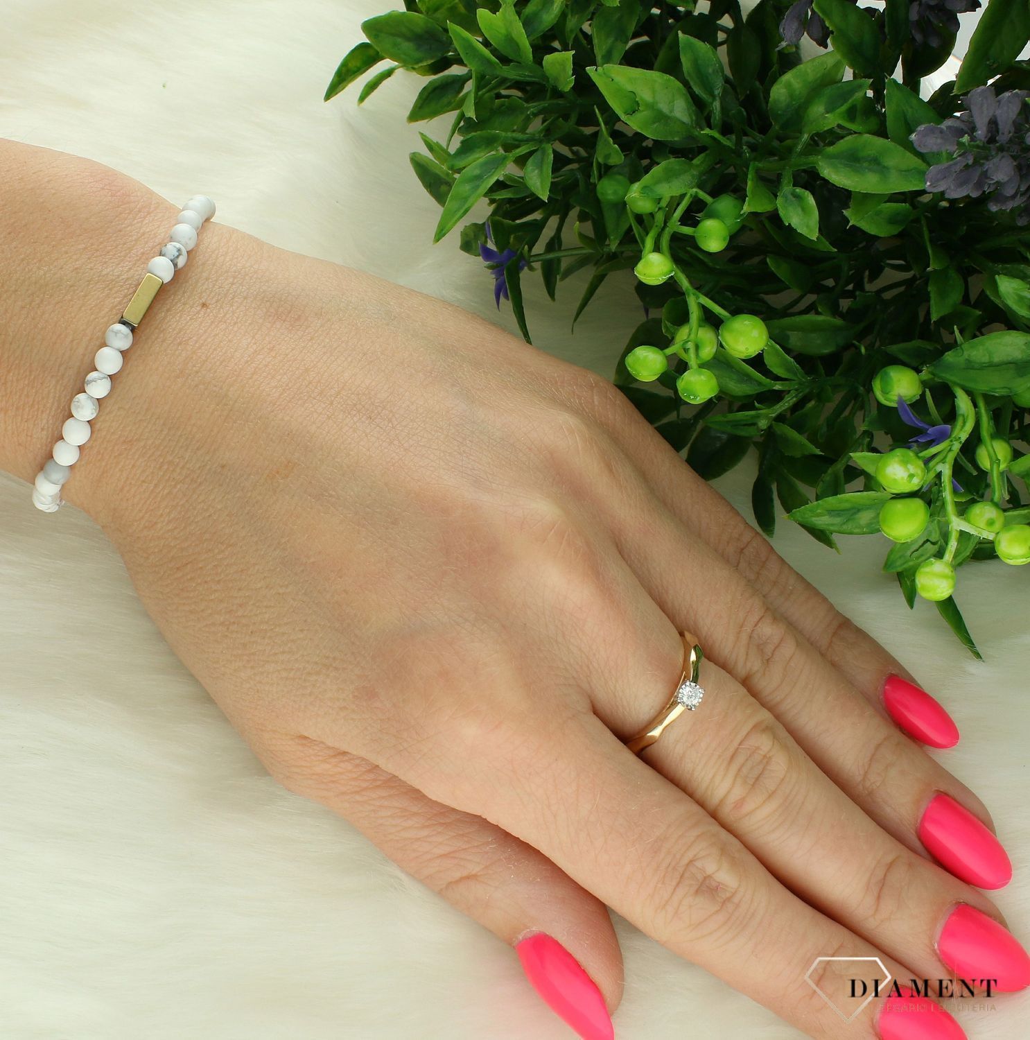 Bransoletka damska na gumce howlit 6mm DIA-BRA-11491-INNE. Bransoletka na gumce z kamieniami. Bransoletka damska z kamieniami naturalnymi. Bransoletka z howlitem. Bransoletka z kamieniami na prezent.5555.jpg