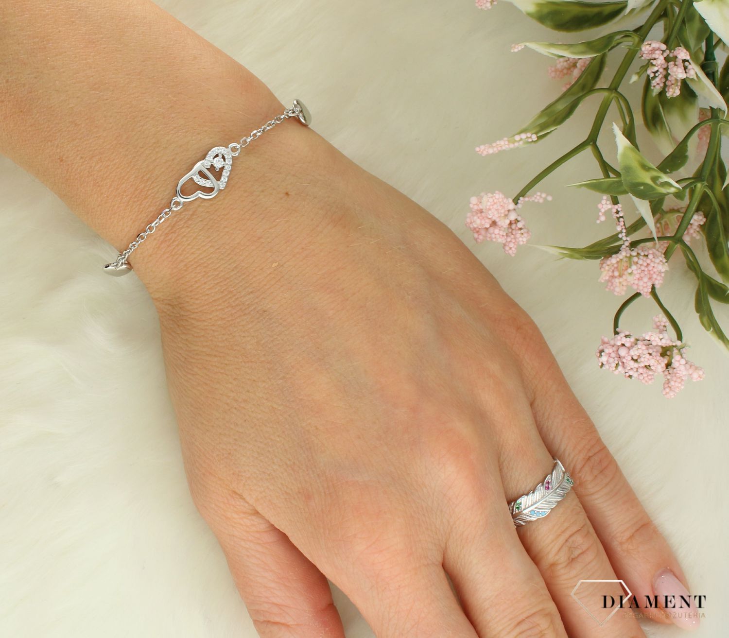 Srebrna bransoletka damska 925 celebrytka z serduszkami DIA-BRA-11634-925.  Srebrna bransoletka damska. Bransoletka srebrna z kuleczkami. Bransoletka srebrna damska celebrytka. Srebrna bransoletka na prezent dla kobiety (1).jpg