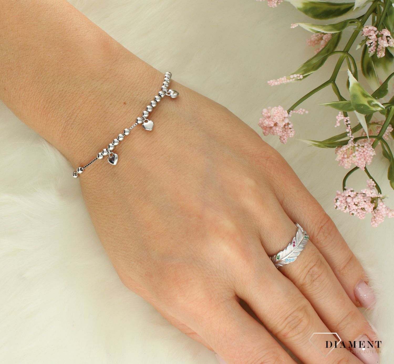 Srebrna bransoletka damska 925 celebrytka z sercem i kuleczkami DIA-BRA-11650-925.  Srebrna bransoletka damska. Bransoletka srebrna z kuleczkami. Bransoletka srebrna damska celebrytka. Srebrna bransoletka na prezent dla kobiety (2).jpg