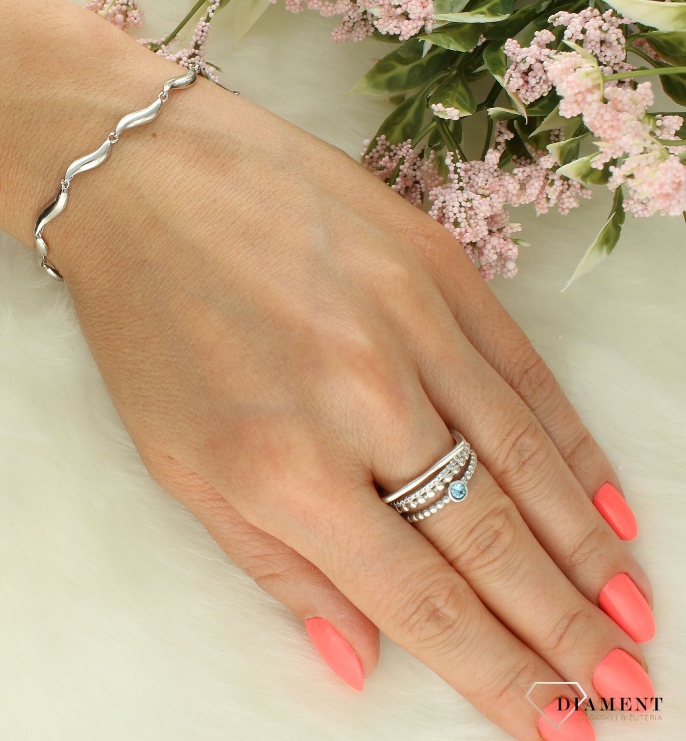 Srebrna bransoletka damska 925 klasyczna gładka DIA-BRA-11738-925 (2).jpg