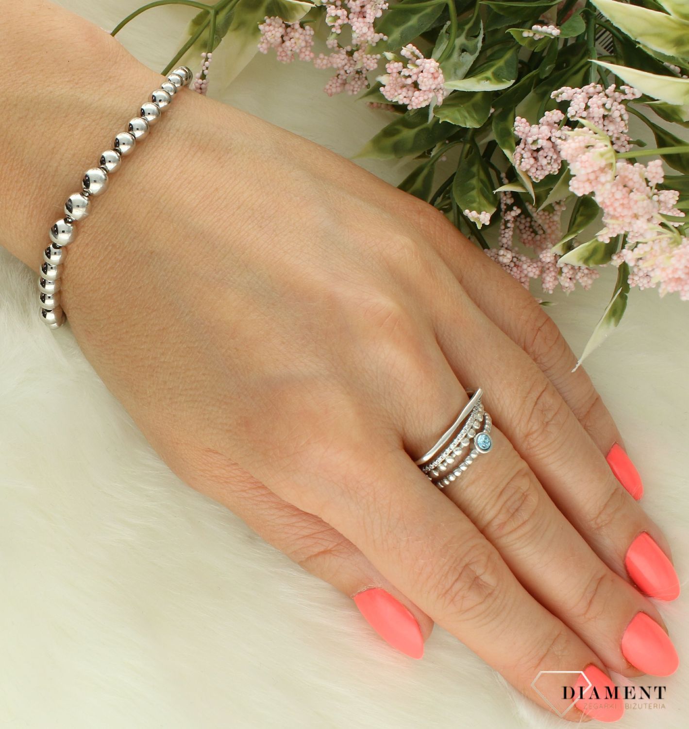 Srebrna bransoletka damska 925 gładkie kuleczki DIA-BRA-11748-925 (2).jpg