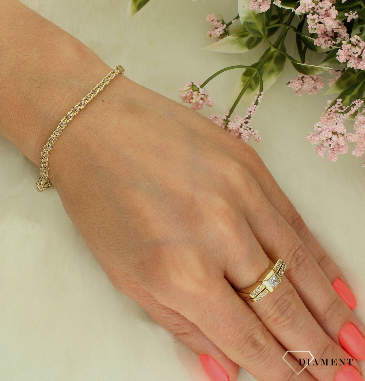 Srebrna bransoletka damska 925 pokryta złotem o ozdobnym splocie wypełniona cyrkoniami DIA-BRA-11749 (2).jpg