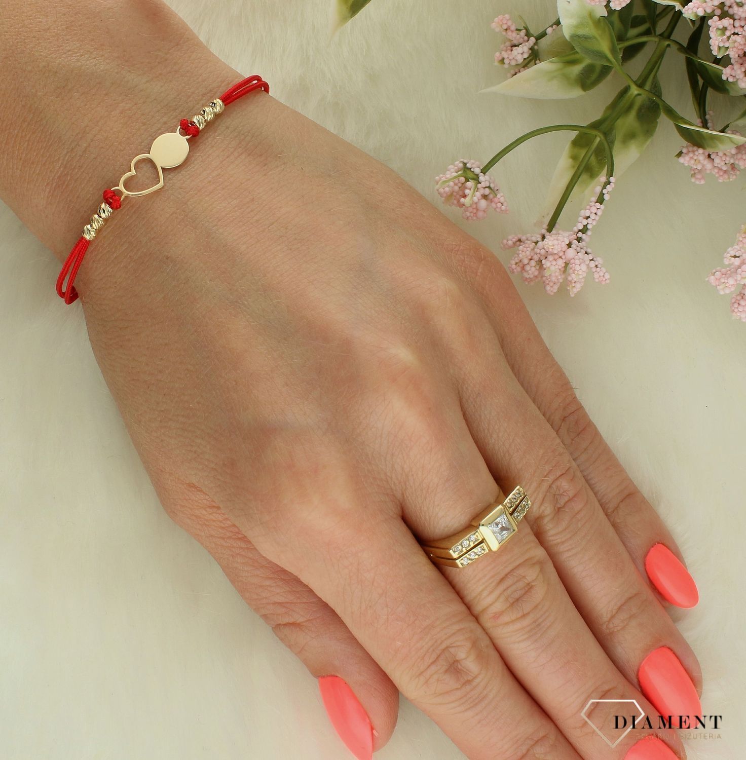 Srebrna bransoletka na czerwonym sznurku z pozłacanym sercem DIA-BRA-11770Z-925 (2).jpg