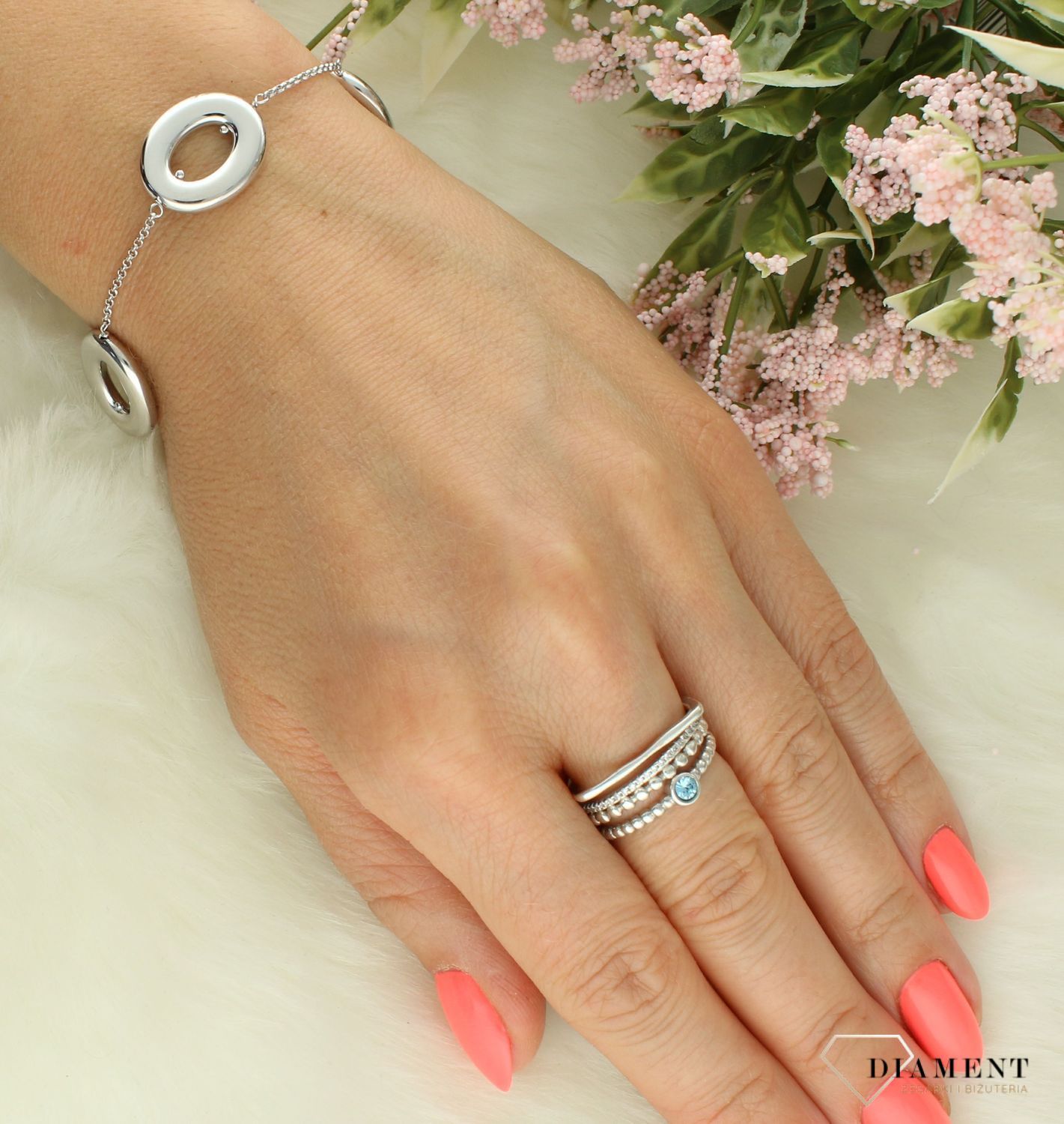 Srebrna bransoletka damska 925 z owalnymi kółkami DIA-BRA-11794-925 (3).jpg