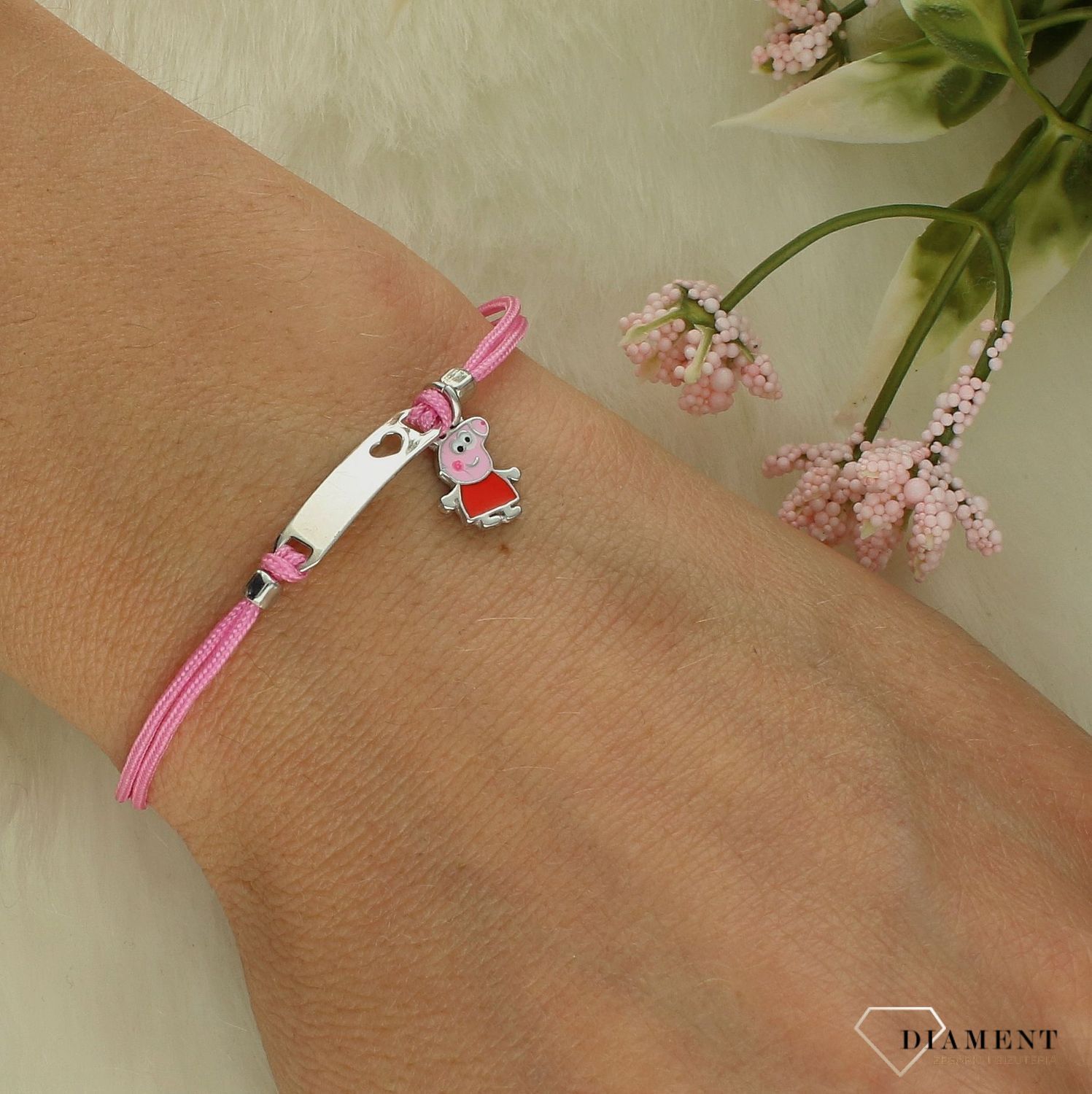Srebrna bransoletka na różowym sznurku dla dziewczynki ze Świnką Peppą DIA-BRA-11865-925 (1).jpg