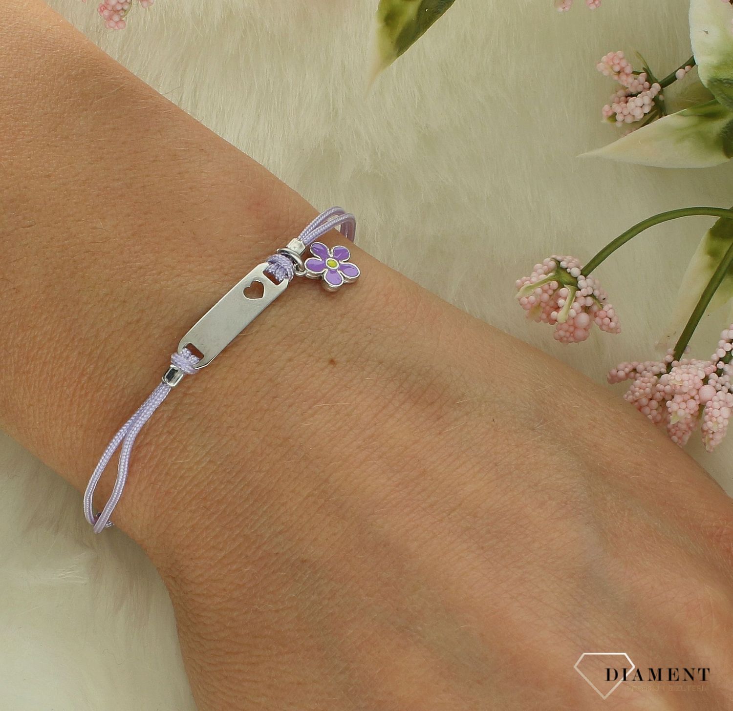 Srebrna bransoletka na fioletowym sznurku Kwiatek dla dziewczynki DIA-BRA-11867-925 (2).jpg