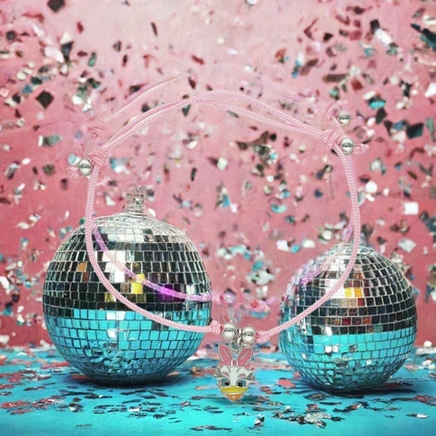 Srebrna bransoletka na różowym sznurku dla dziewczynki z Daisy DIA-BRA-11870-925 (1).jpg