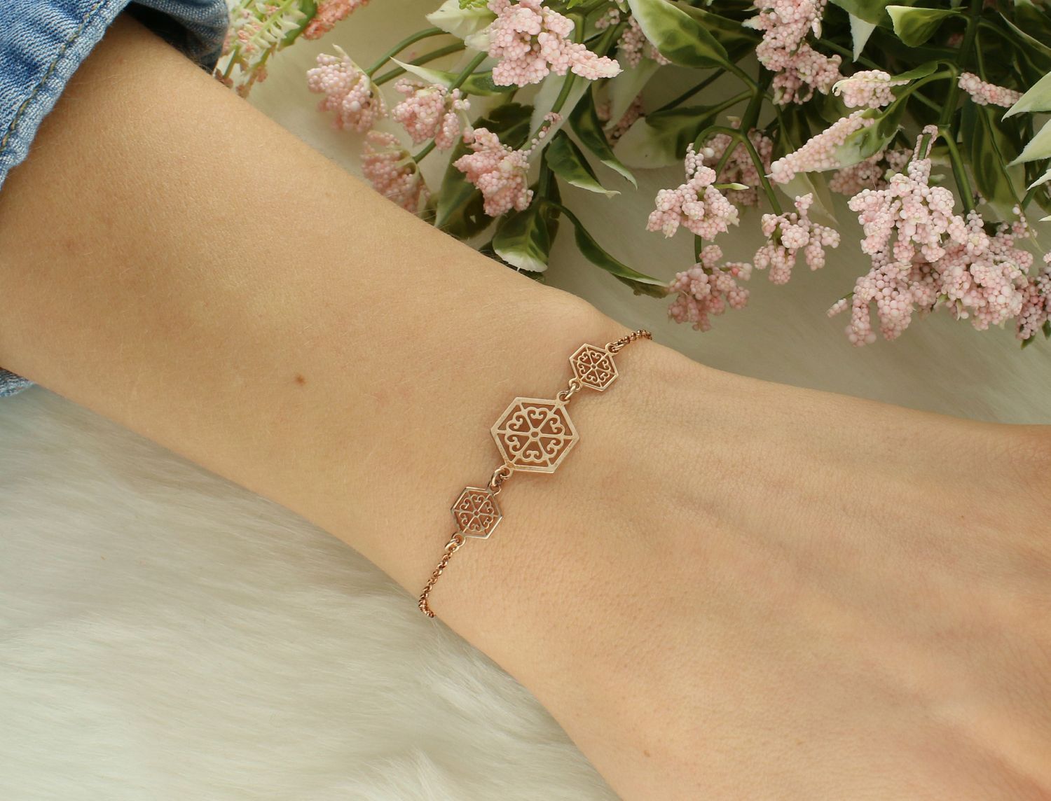 Srebrna bransoletka damska celebrytka 925 ażurowa w kolorze różowego złota.jpg