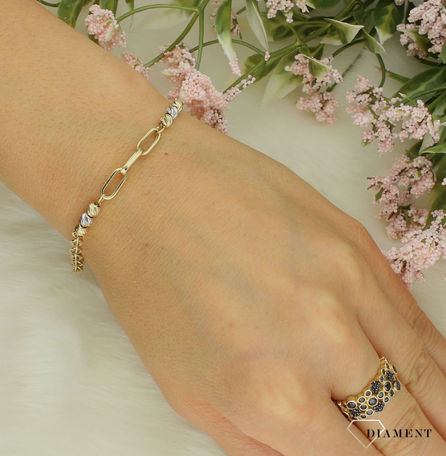 Złota bransoletka damska 585 kuleczki grawerowane z cyrkonią DIA-BRA-11989-585. Złota bransoletka damska. Złota bransoletka próby 585. Bransoletka damska ze złota. Bransoletka złota na prezent (2).jpg