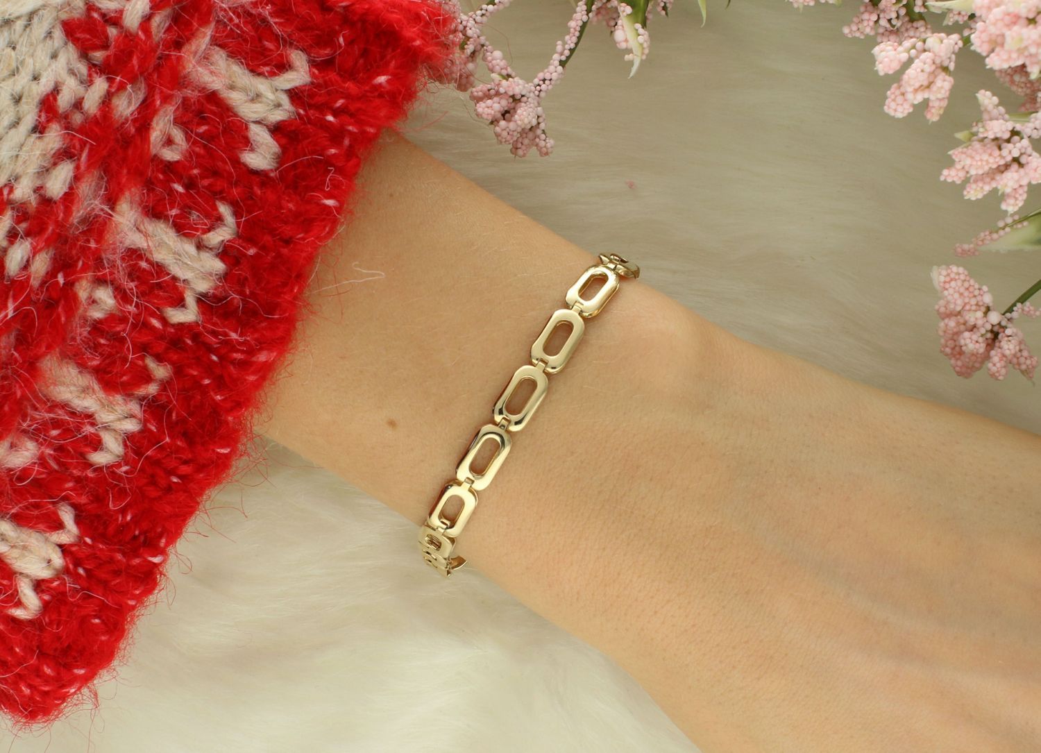 Złota bransoletka damska 585 prostokątne ogniwa DIA-BRA-12111-585, Złota bransoletka wykonana z 14 karatowego żółtego złota. Bransoletka to idealny pomysł na prezent.1.jpg